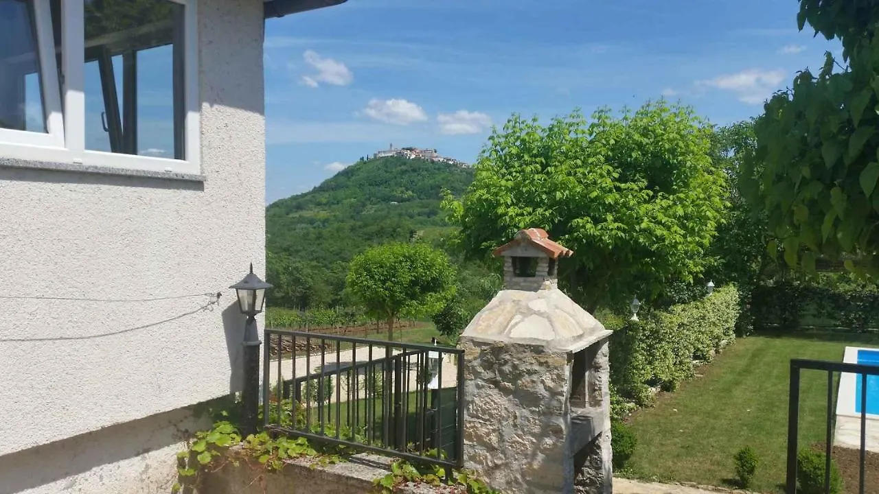 Holiday Home In Motovun/Istrien 9999 Brkač